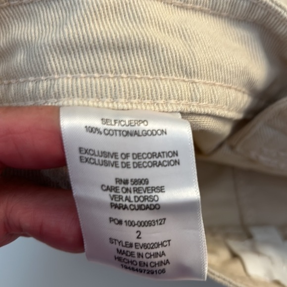 Every Tan Denim High Waist Jean Shorts with Front Buttons Size 2 New with tags! - Picture 7 of 7